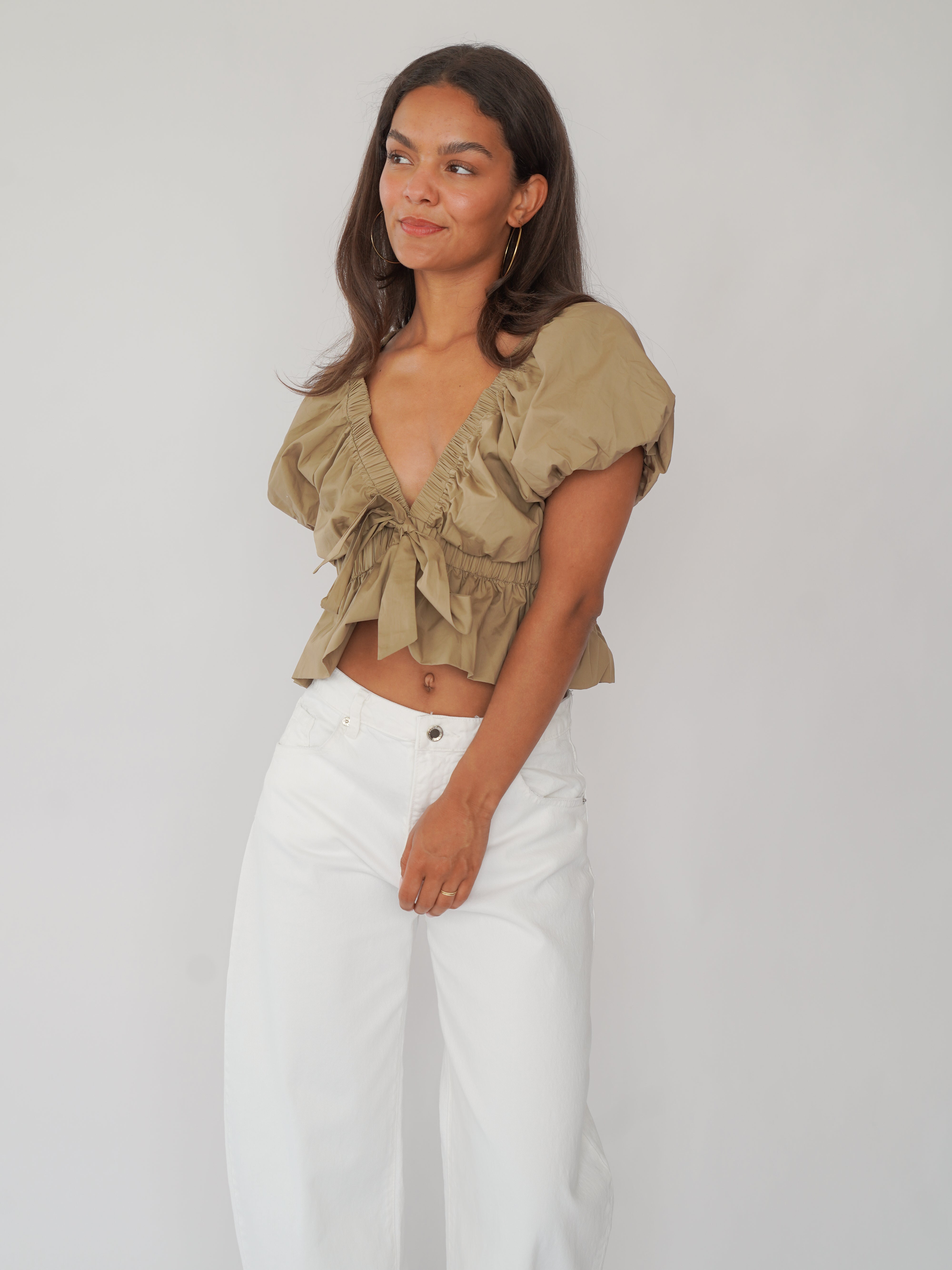 Yara top