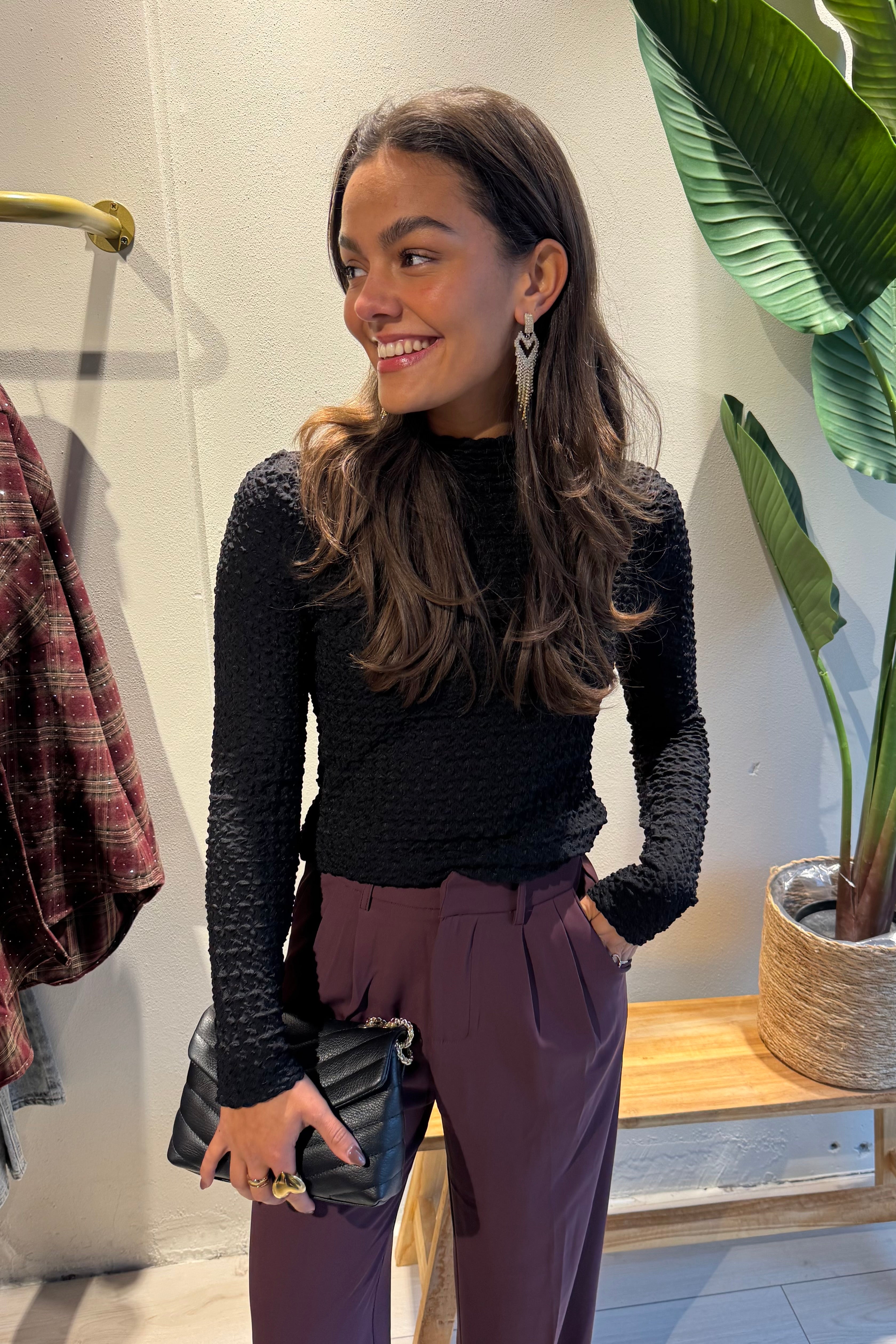 Taila top zwart